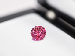 Buying Guide: How To Select The Right Pink Diamond